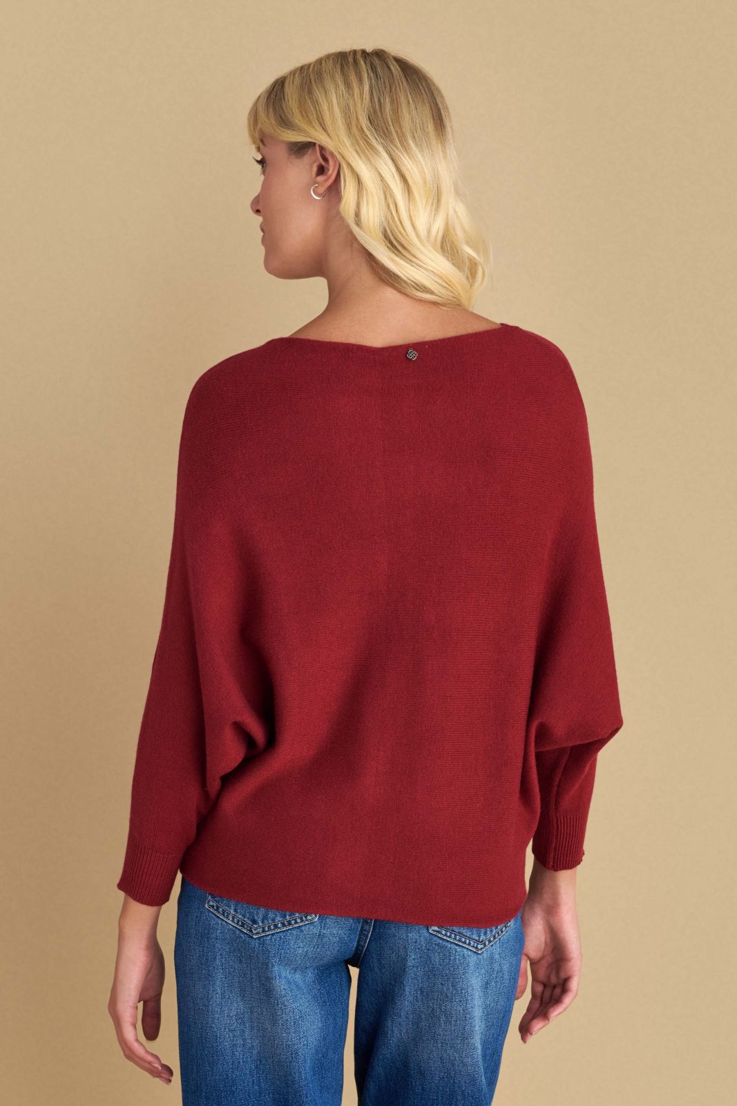 attrattivo - Pulover gri , e zeze , e kuqe dhe jeshile me menge te gjera