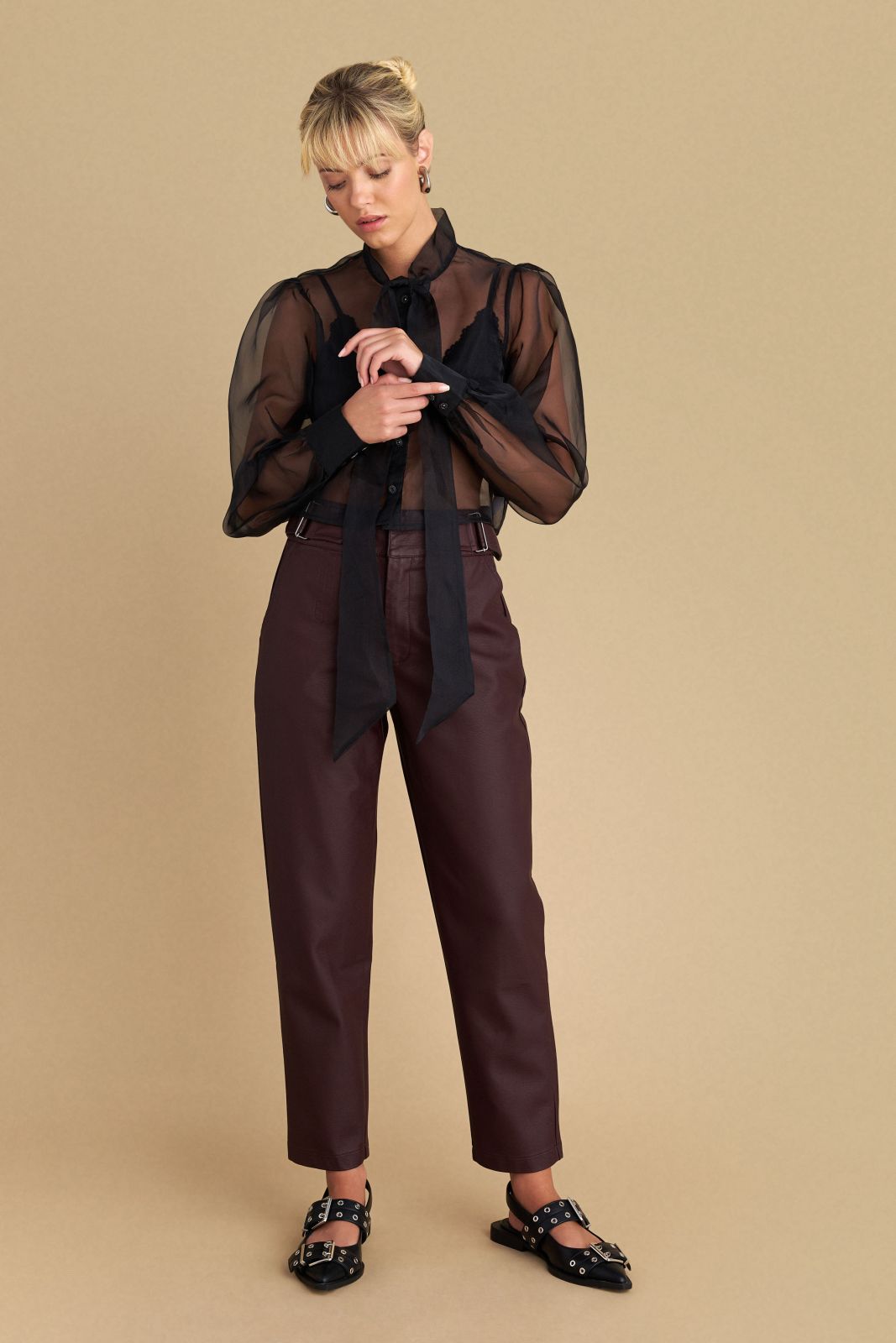 attrattivo - Pantallona lekure vishnje dhe te zeza me rrip ne ane