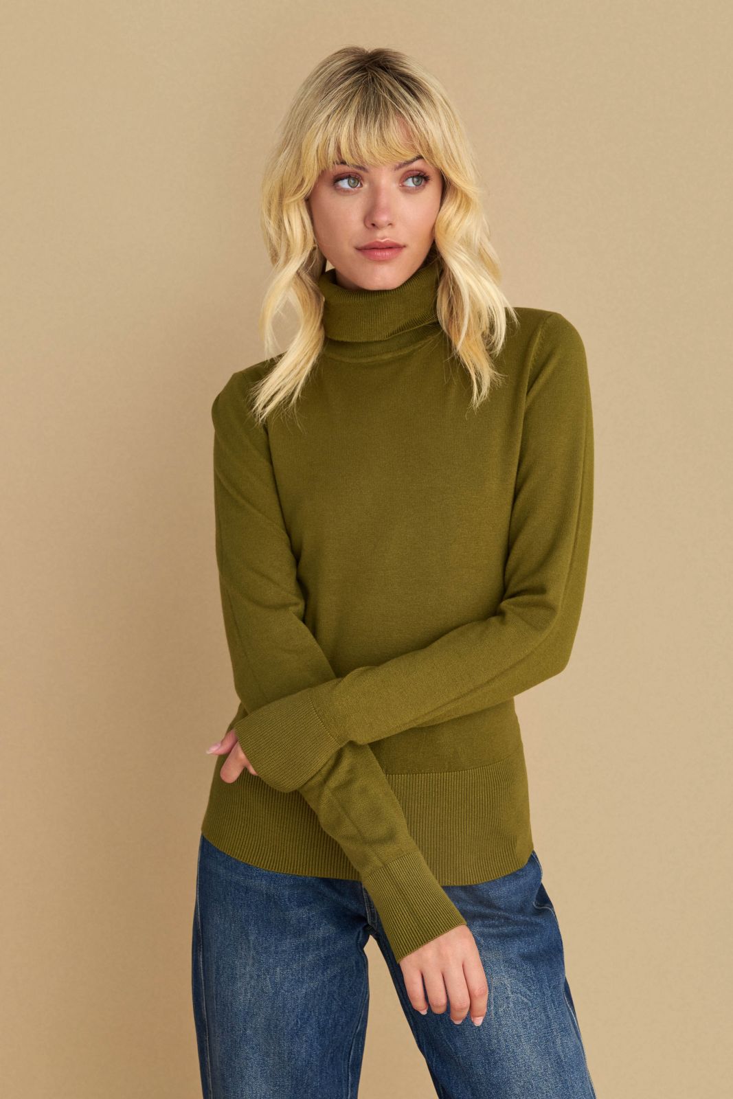 attrattivo - Pulover me golf e holle vishnje, jeshile , bezhe ,gri  dhe e zeze