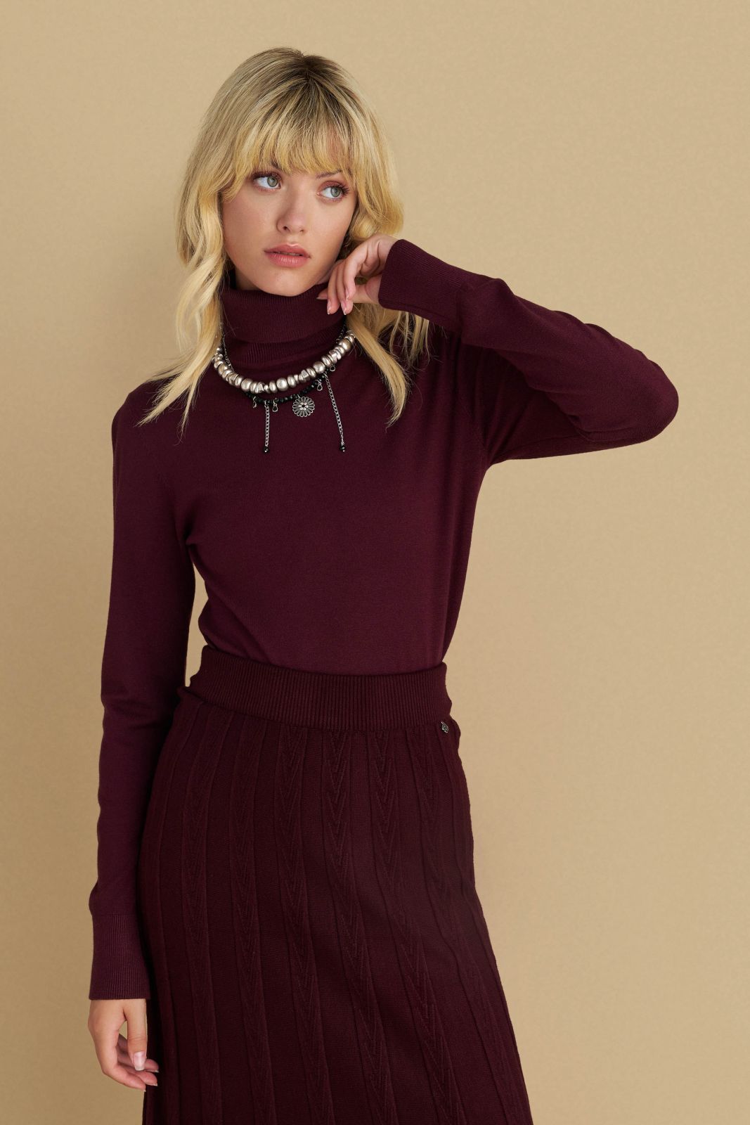 attrattivo - Pulover me golf e holle vishnje, jeshile , bezhe ,gri  dhe e zeze