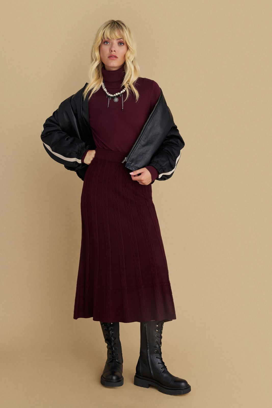 attrattivo - Pulover me golf e holle vishnje, jeshile , bezhe ,gri  dhe e zeze