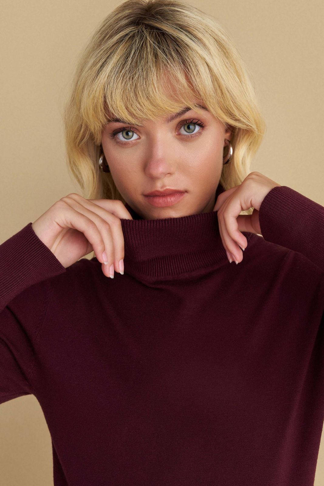 attrattivo - Pulover me golf e holle vishnje, jeshile , bezhe ,gri  dhe e zeze