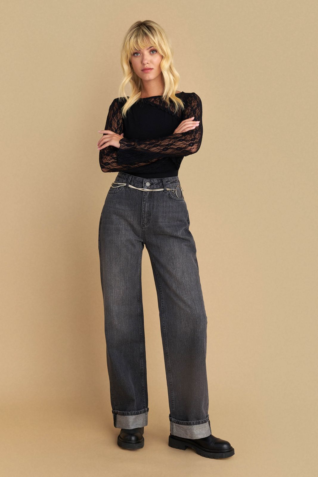 attrattivo - Xhinse gri me prerje te drejte dhe me kthim ne fund