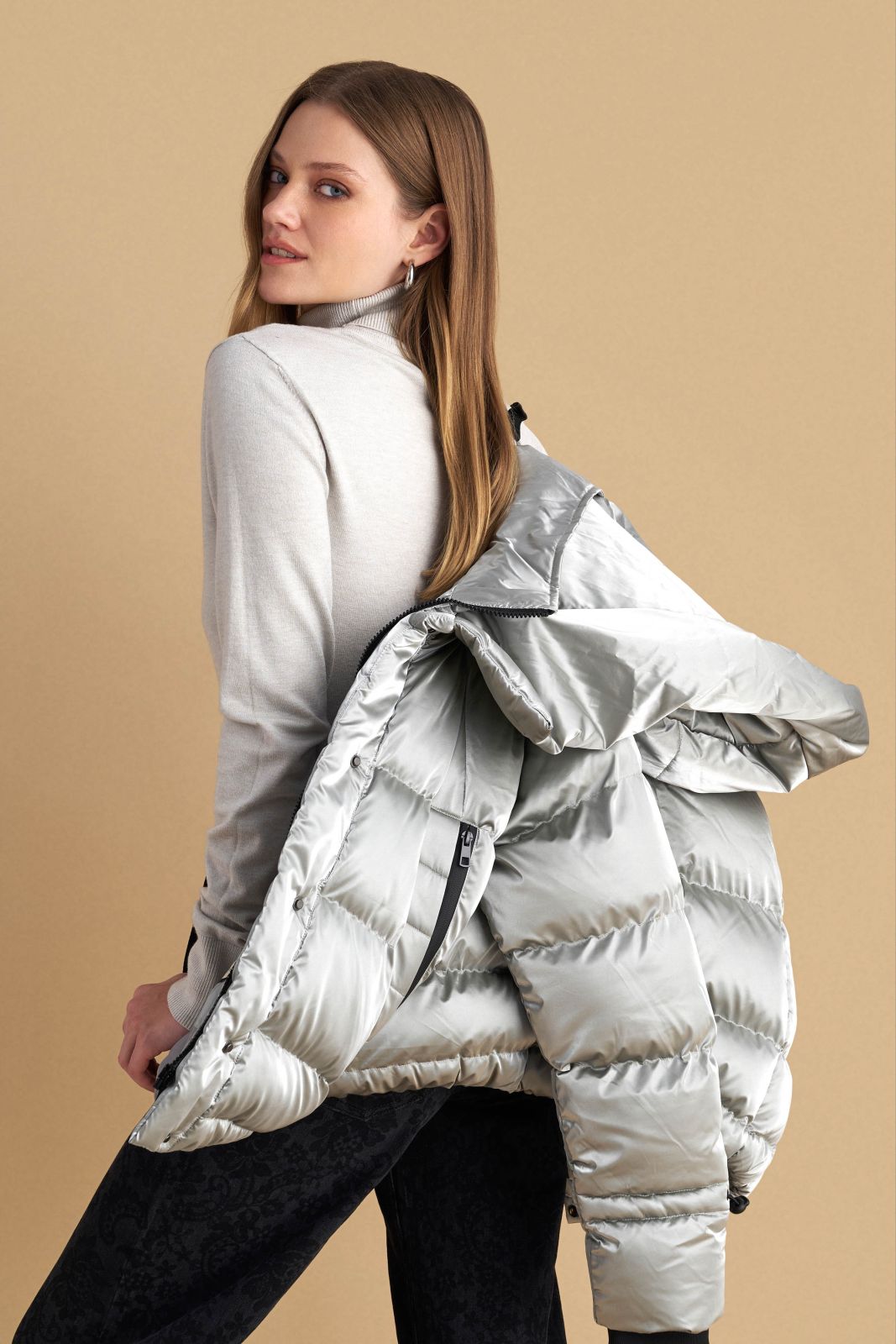 attrattivo - Xhup i shkurter i kuq dhe gri