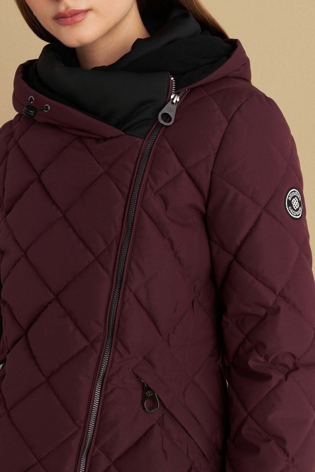 attrattivo - Xhup vishnje dhe i zi me kapuc