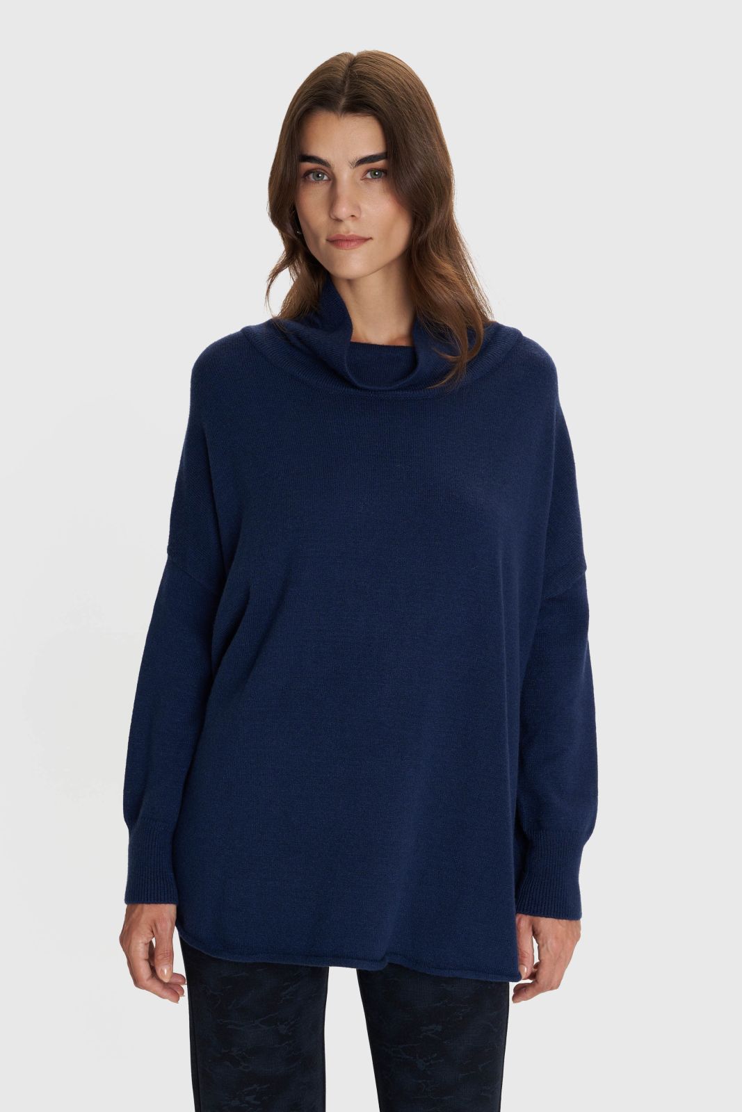 ALE - Pulover e lirshme blu,jeshile, e bardhe, e zeze dhe vishnje