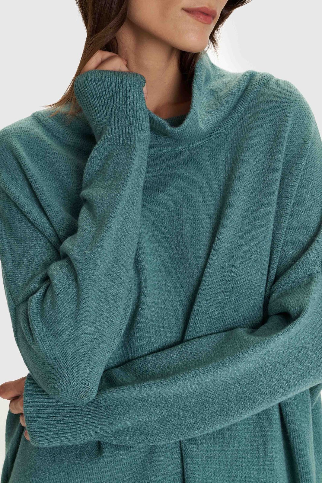 ALE - Pulover e lirshme blu,jeshile, e bardhe, e zeze dhe vishnje