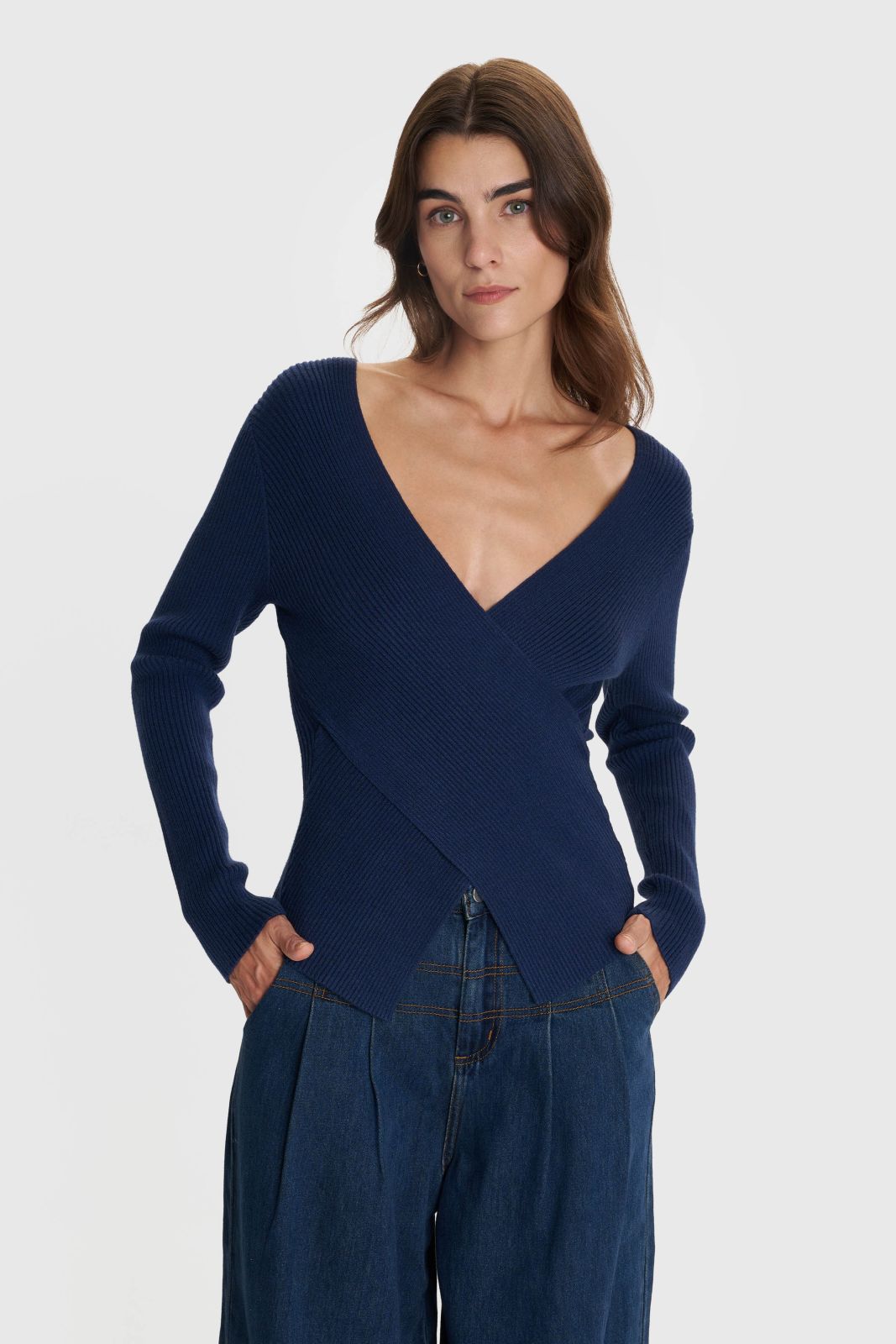 ALE - Bluze blu, roze , e bardhe dhe e zeze e thurur me jake V