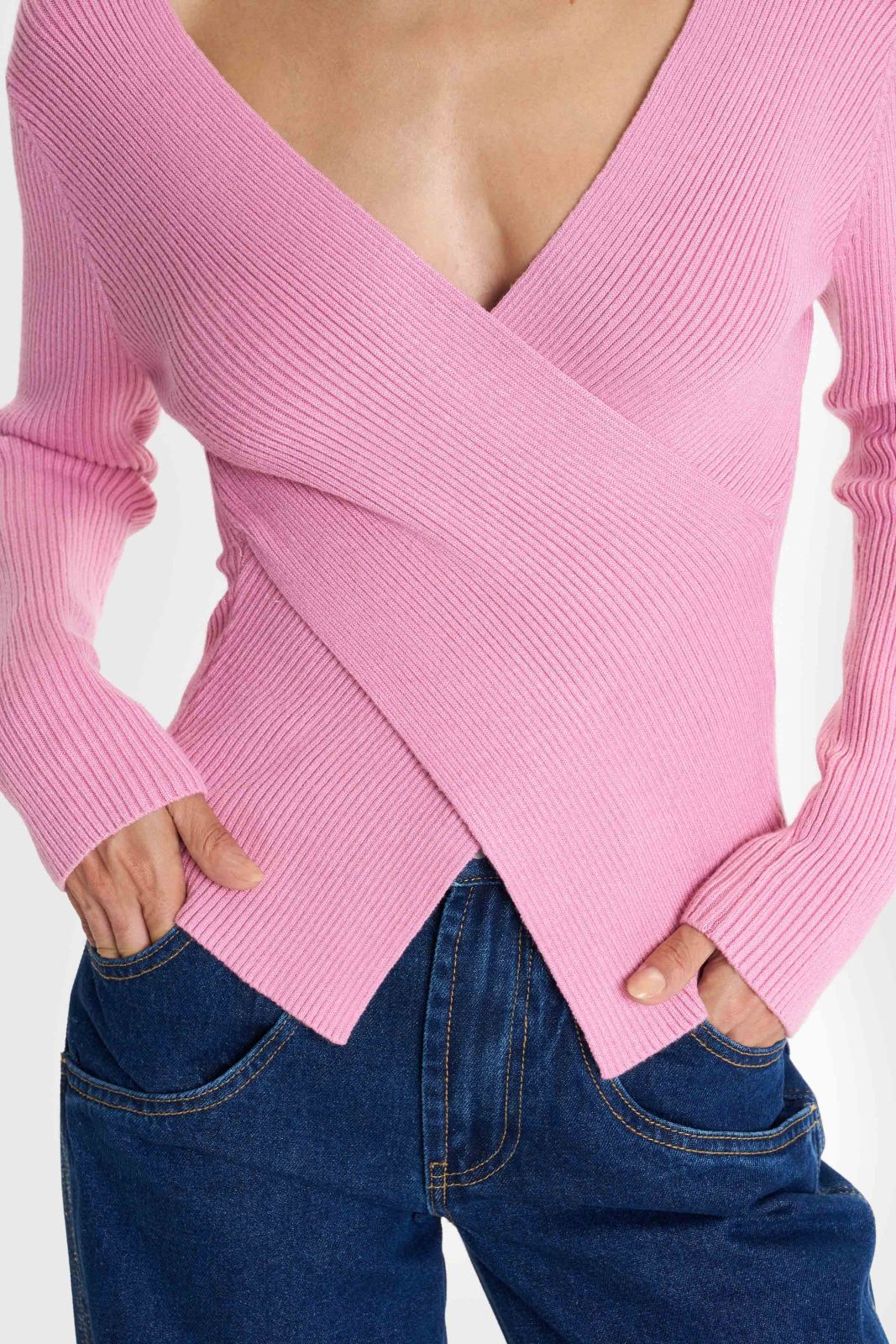 ALE - Bluze blu, roze , e bardhe dhe e zeze e thurur me jake V