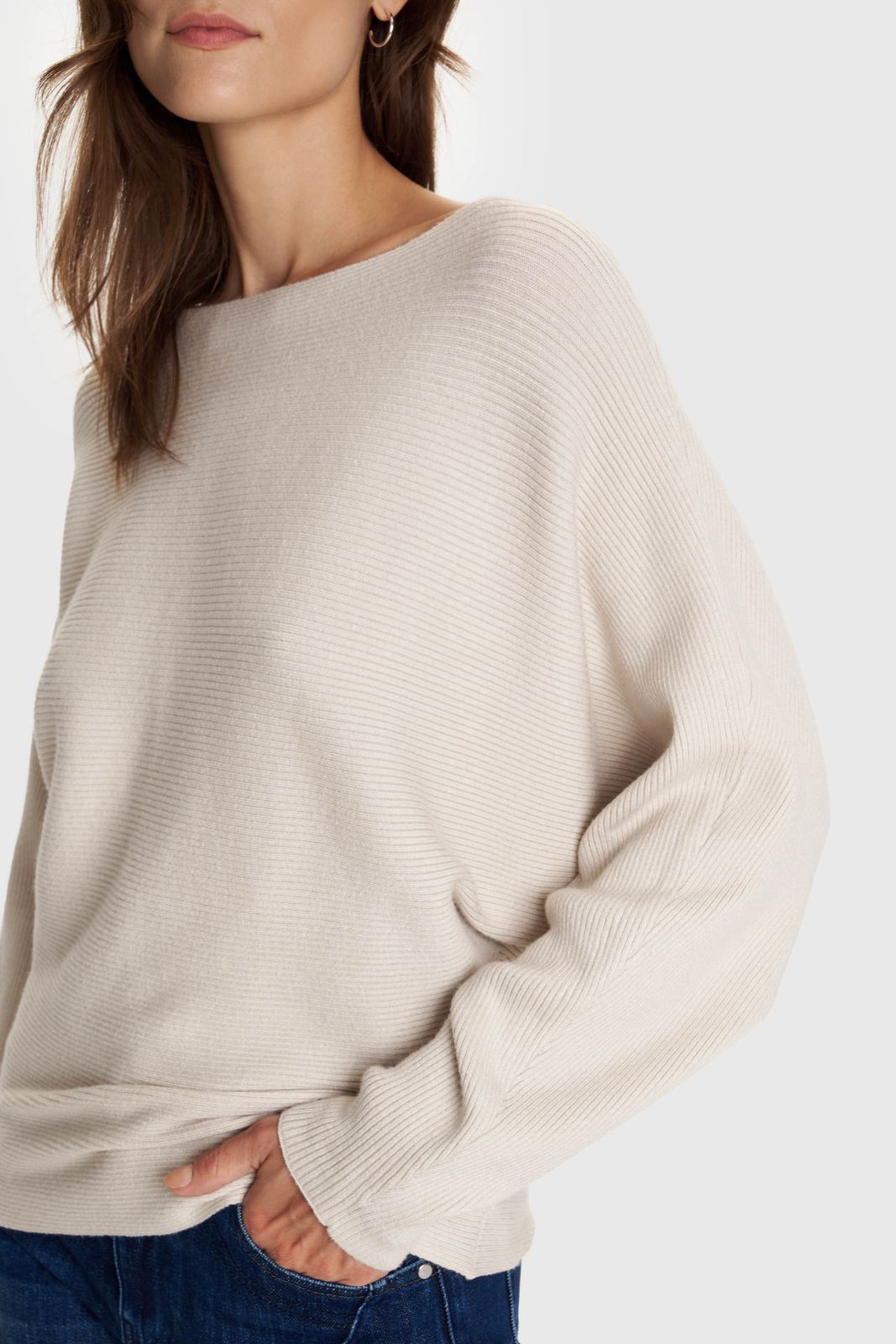 ALE - Pulover jeshile dhe bezhe me jake te rrumbullaket