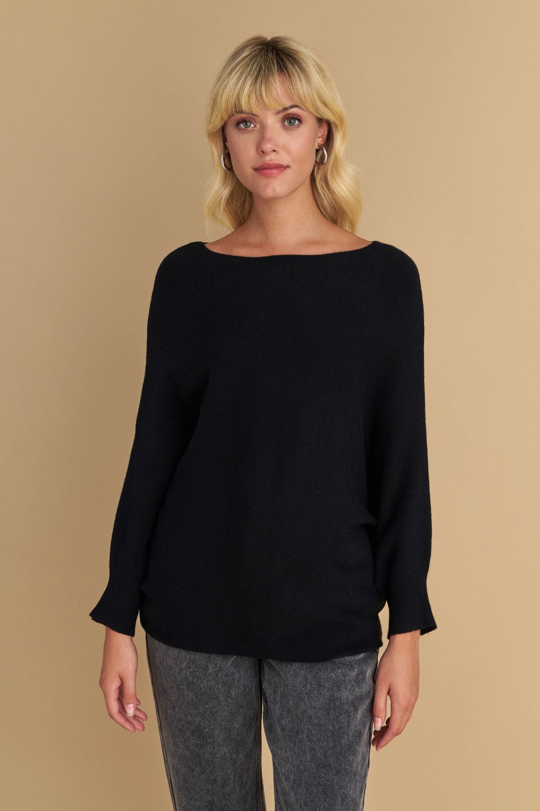 attrattivo - Pulover gri , e zeze , e kuqe dhe jeshile me menge te gjera