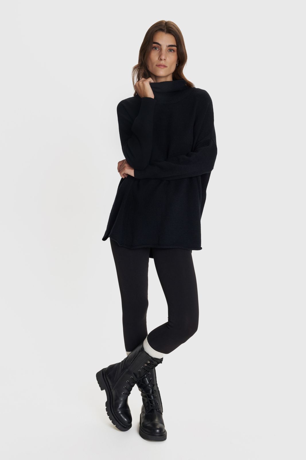 ALE - Pulover e lirshme blu,jeshile, e bardhe, e zeze dhe vishnje