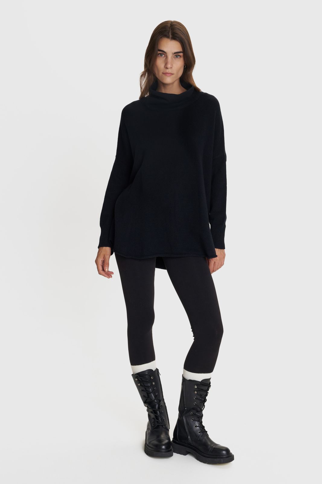 ALE - Pulover e lirshme blu,jeshile, e bardhe, e zeze dhe vishnje