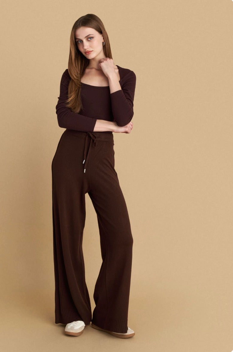 attrattivo - Pantallona deve bezhe dhe kafe me lidhje ne bel