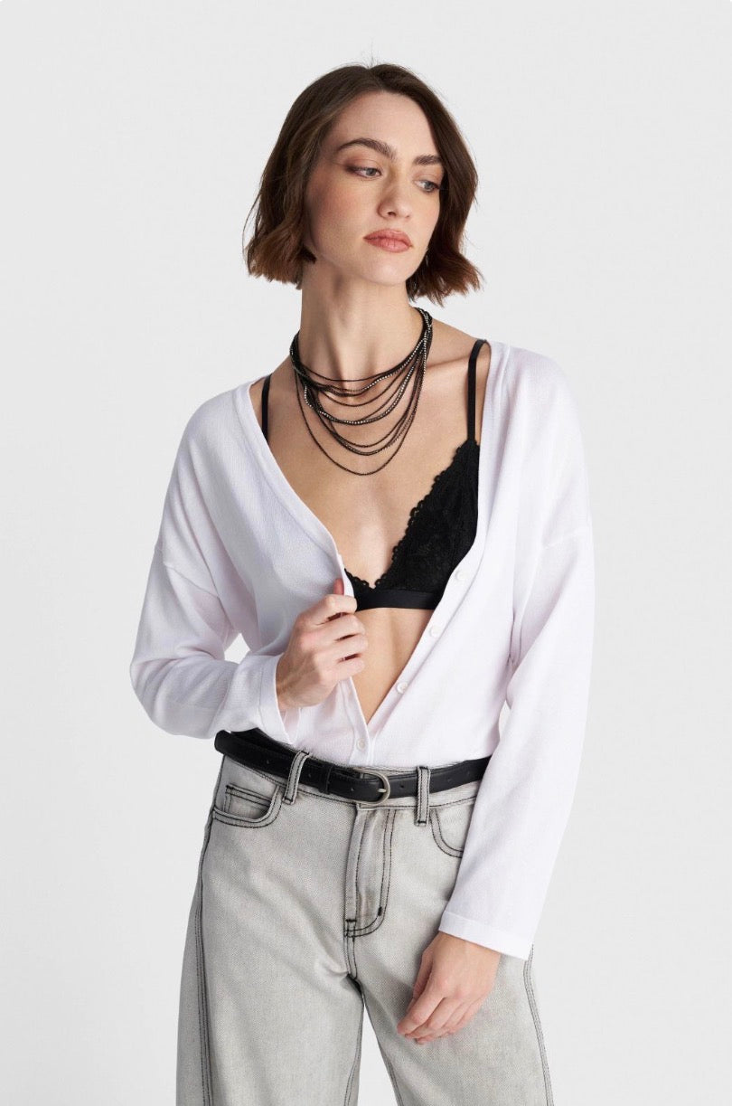 ALE - Triko pambuku e bardhe me kopsa