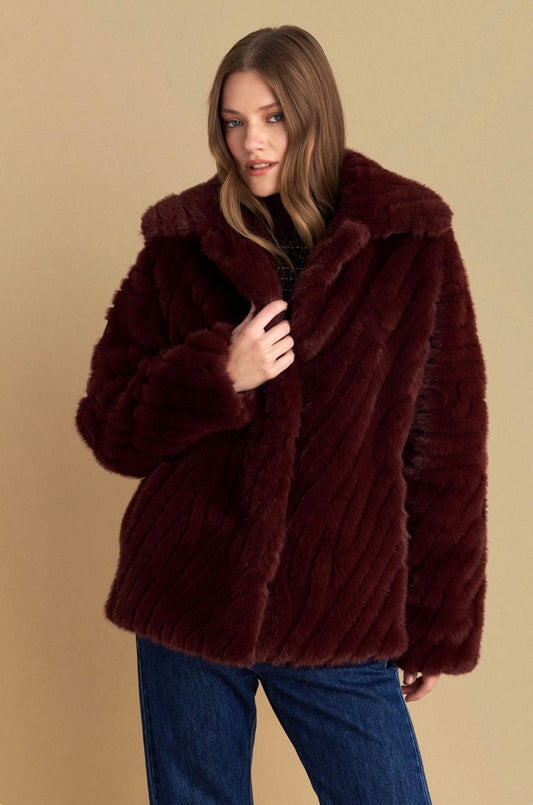 attrattivo - Xhakete pellushi vishnje me kopsa