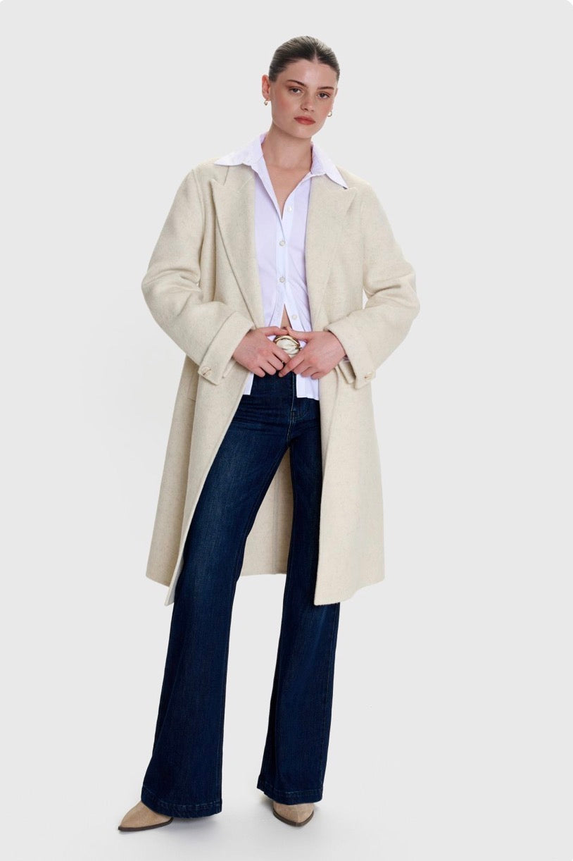 ALE - Pallto bezhe trecerekshe