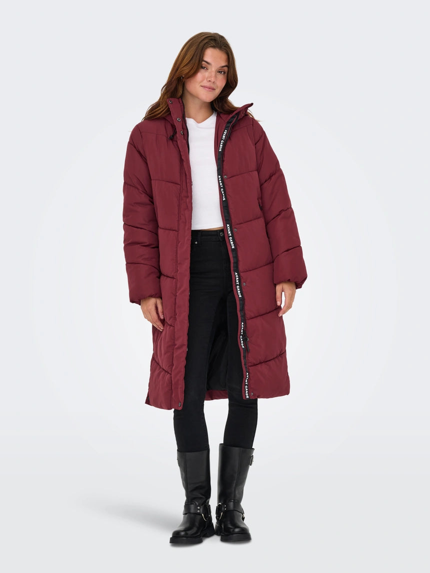 ONLY - Xhup vishnje dhe bezhe me kapuc