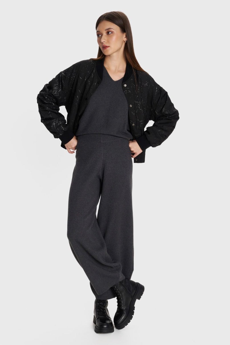 ALE - Pantallona vishnje dhe gri ne prerje te gjere dhe me llastik ne bel