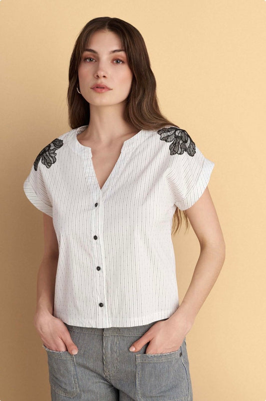 attrattivo - Kemishe e bardhe me vija dhe detaje