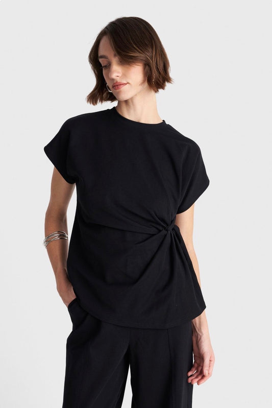 ALE - Bluze pambuku e zeze dhe e bardhe me kapje ne ane