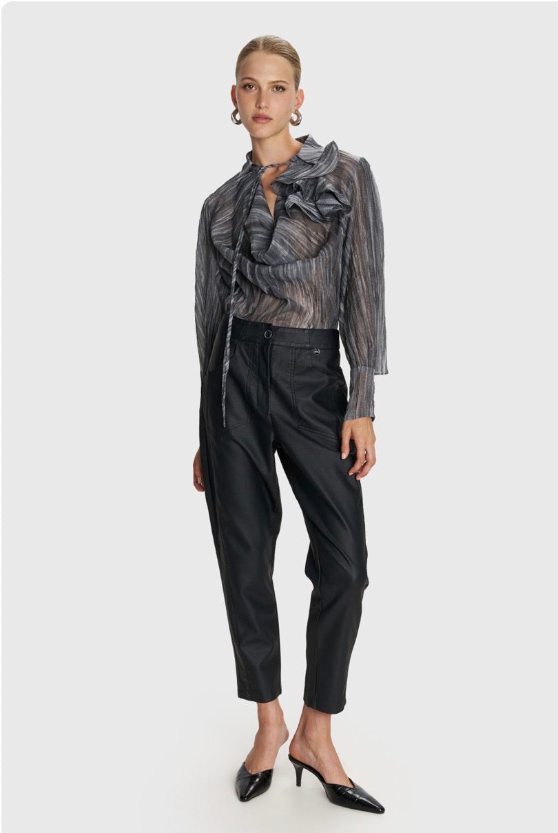 ALE - Pantallona lekure jeshile dhe te zeza me xhepa