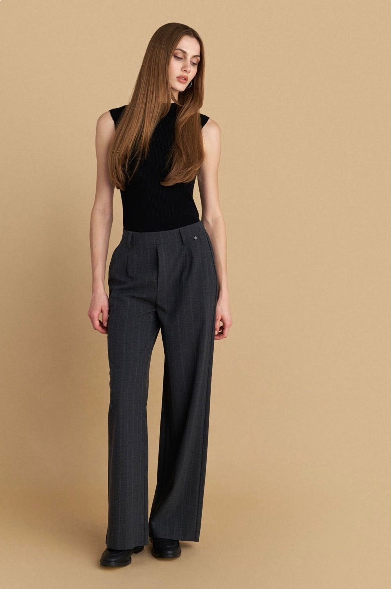 attrattivo - Pantallona gri me vija dhe me llastik ne bel