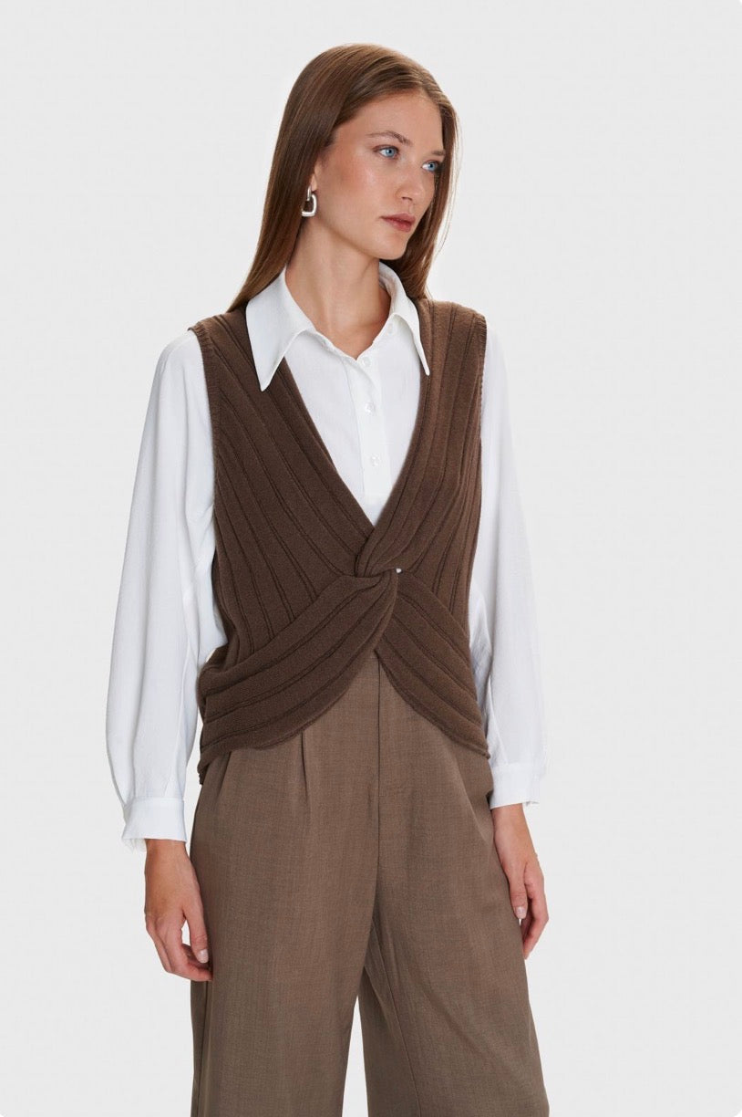 ALE - Jelek deve kaf dhe i kuq