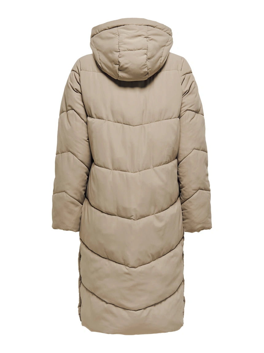 ONLY - Xhup vishnje dhe bezhe me kapuc