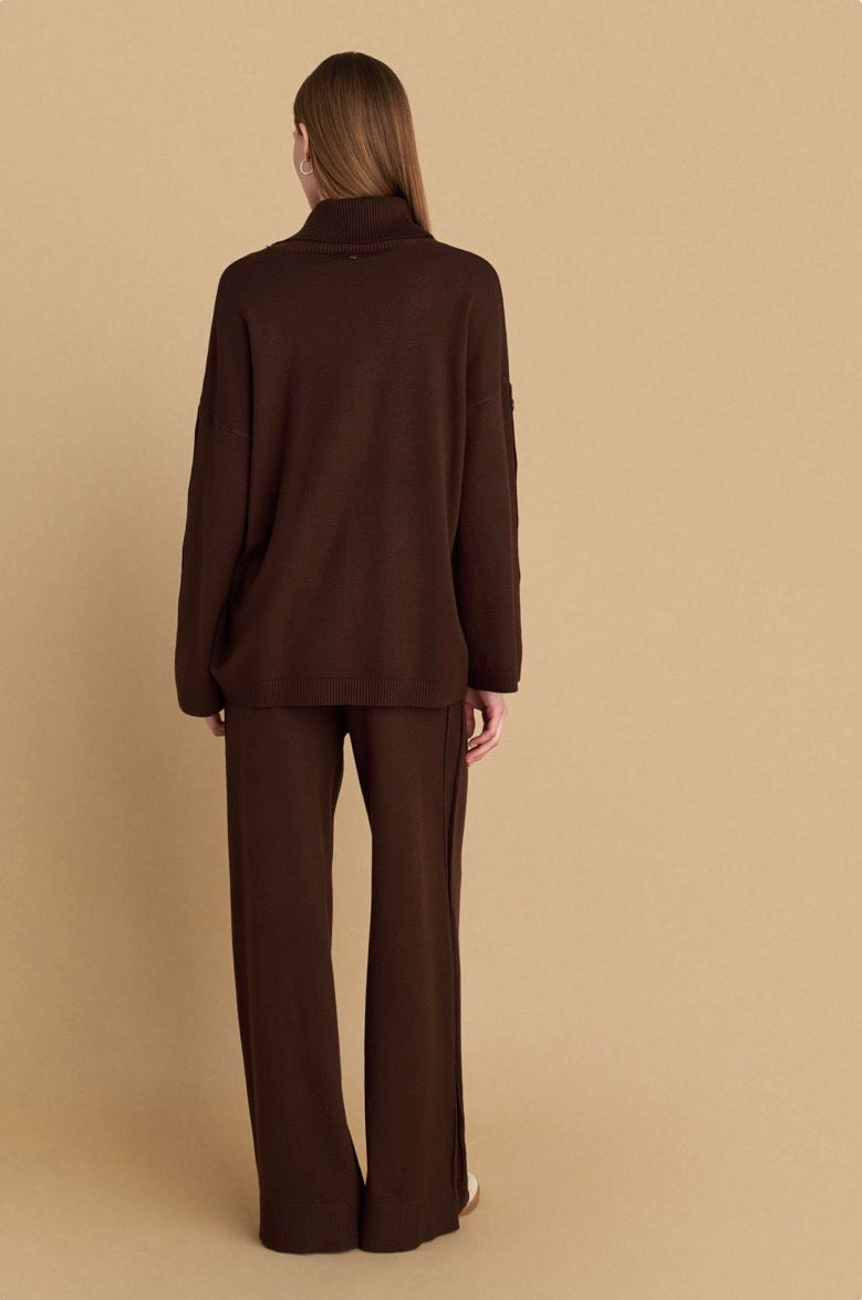 attrattivo - Pulover kafe dhe bezhe me kopsa dekortive