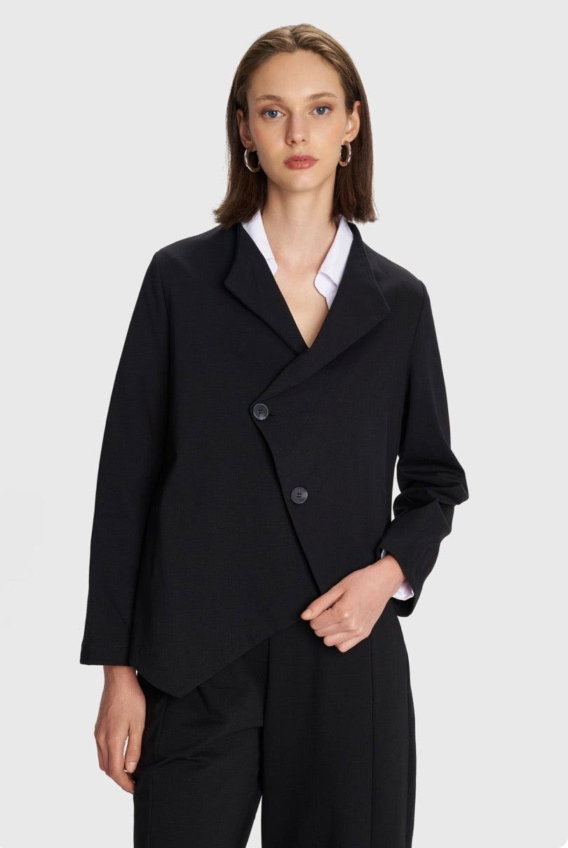 ALE - Set xhakete e zeze asimetrike dhe pantallona me llastik