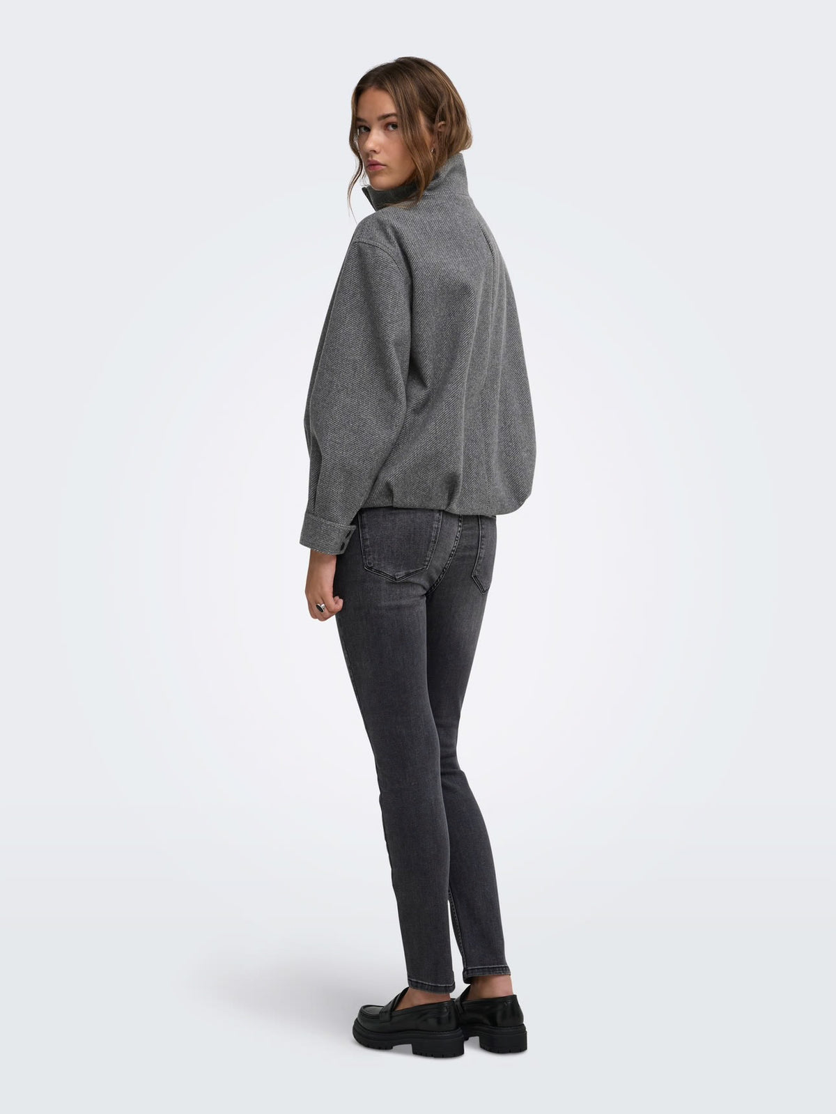 ONLY - Xhakete stofi stil bomber ne ngjyren gri dhe kafe