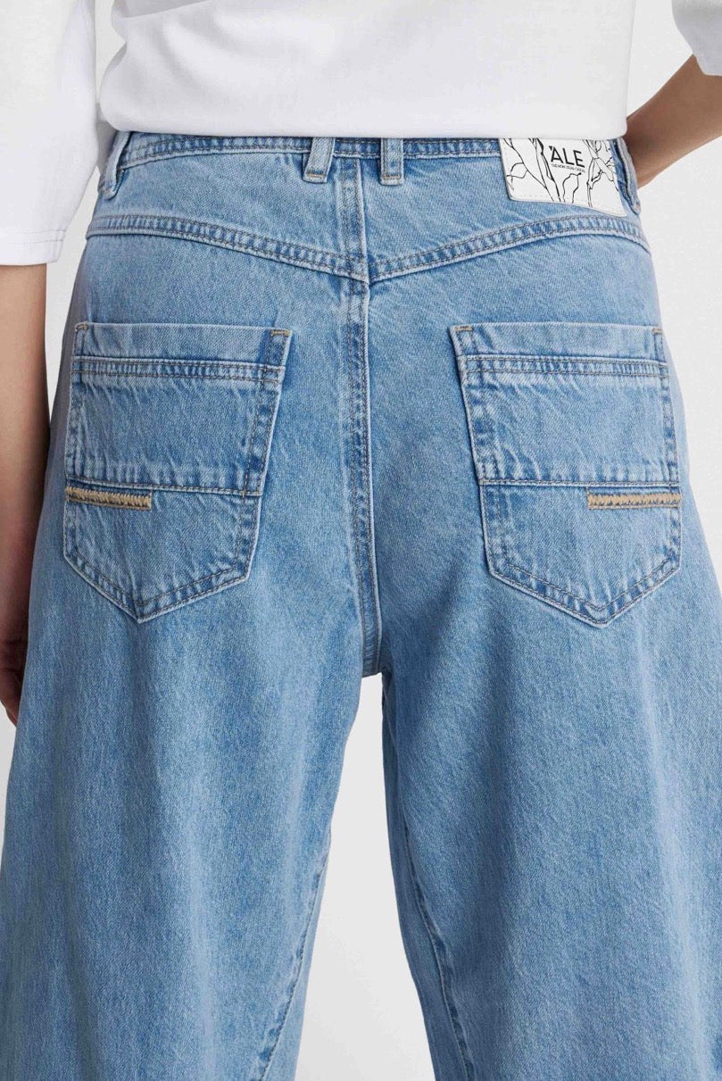 ALE - Xhinse blu me bel te larte