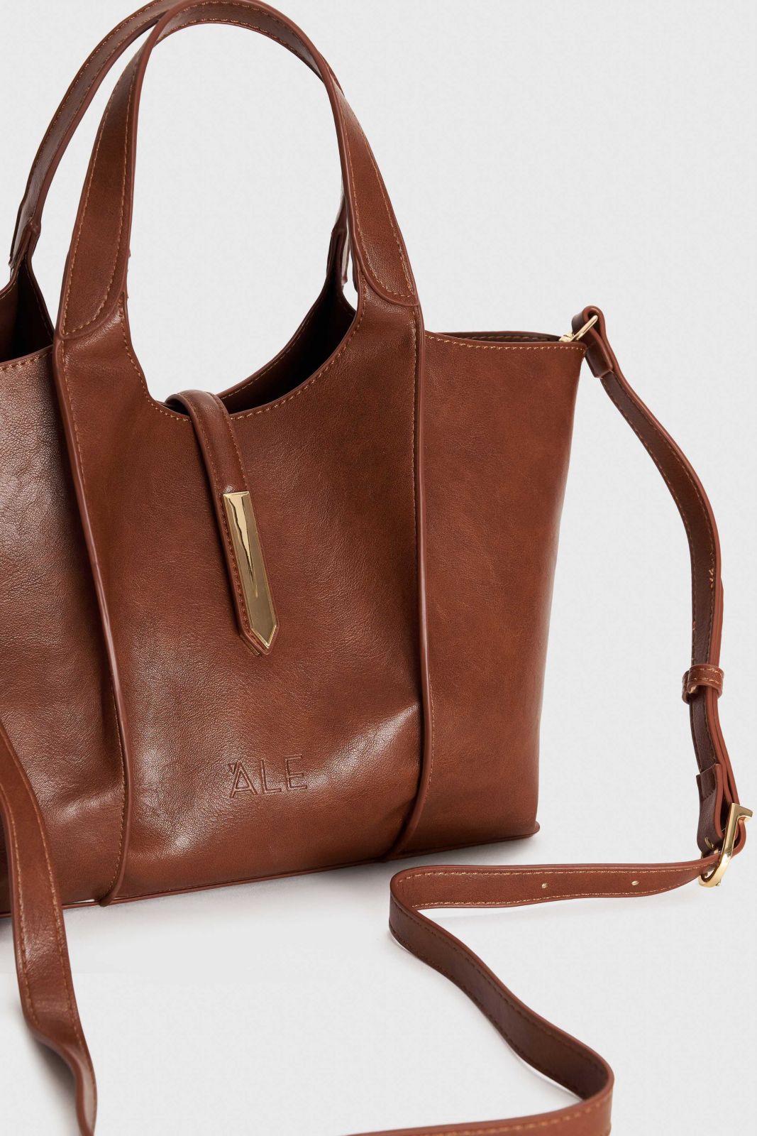 ALE - Cante dore kafe dhe e zeze