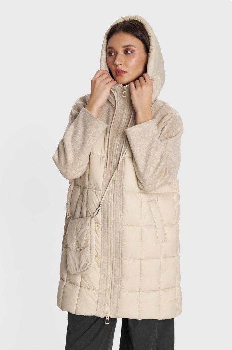 ALE - Pallto bezhe dhe e zeze trecerekshe me kapuc dhe cante