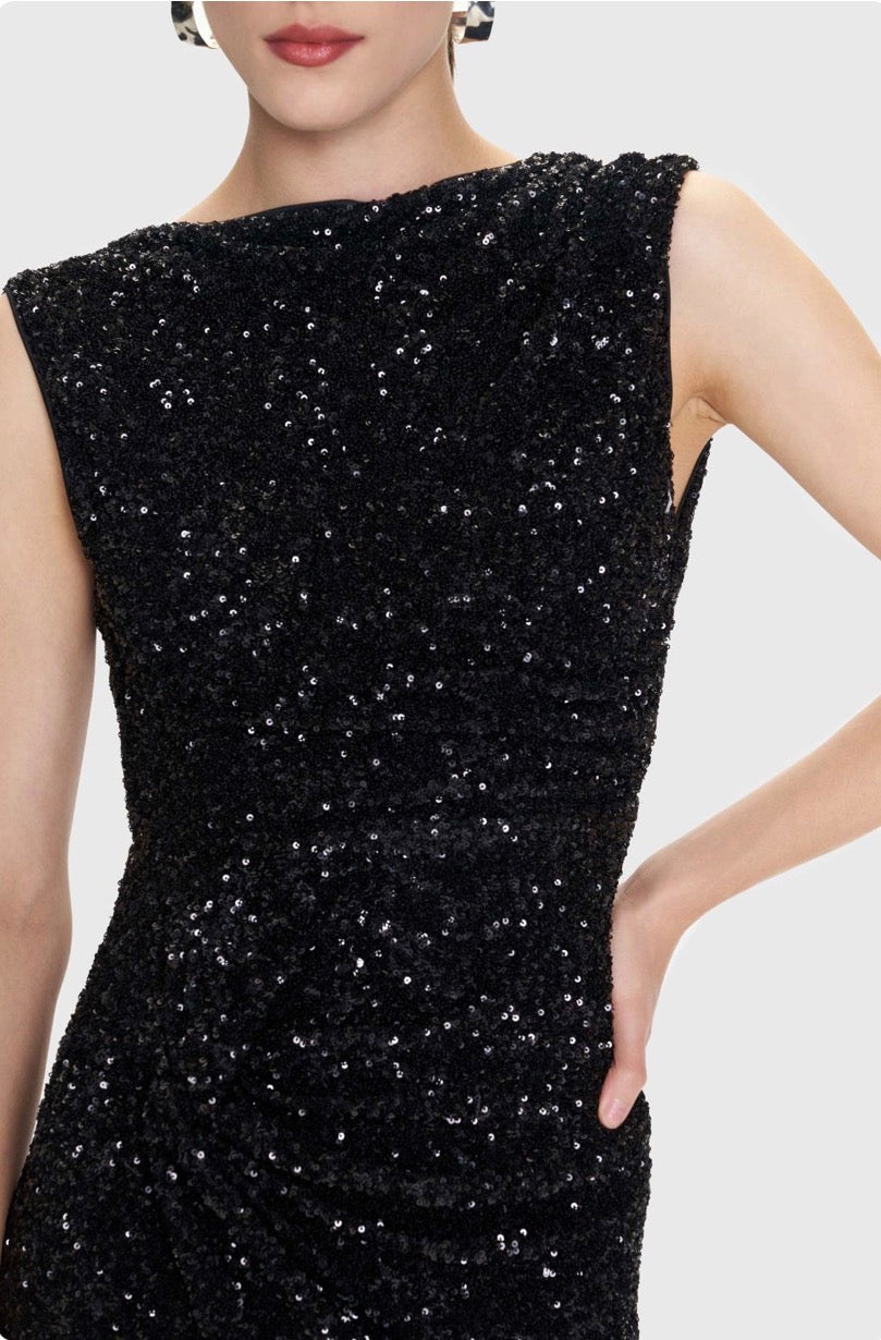 ALE - Fustan i zi me temina