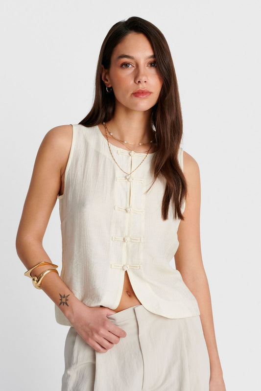 ALE - Bluze bezhe pa menge me detaje lidhese