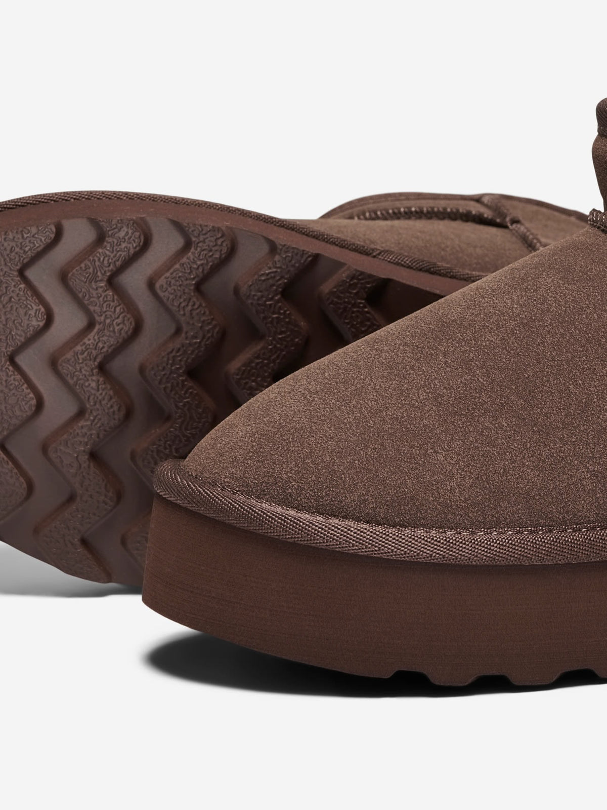 ONLY - Kepuce stil uggs me qafe ne ngjyren kafe, kamel dhe te zeze