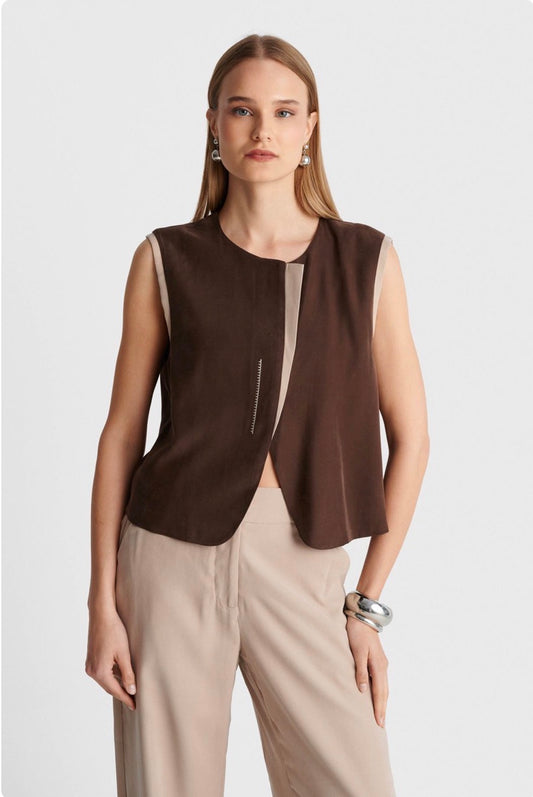 ALE - Jelek kaf me detaje bezhe