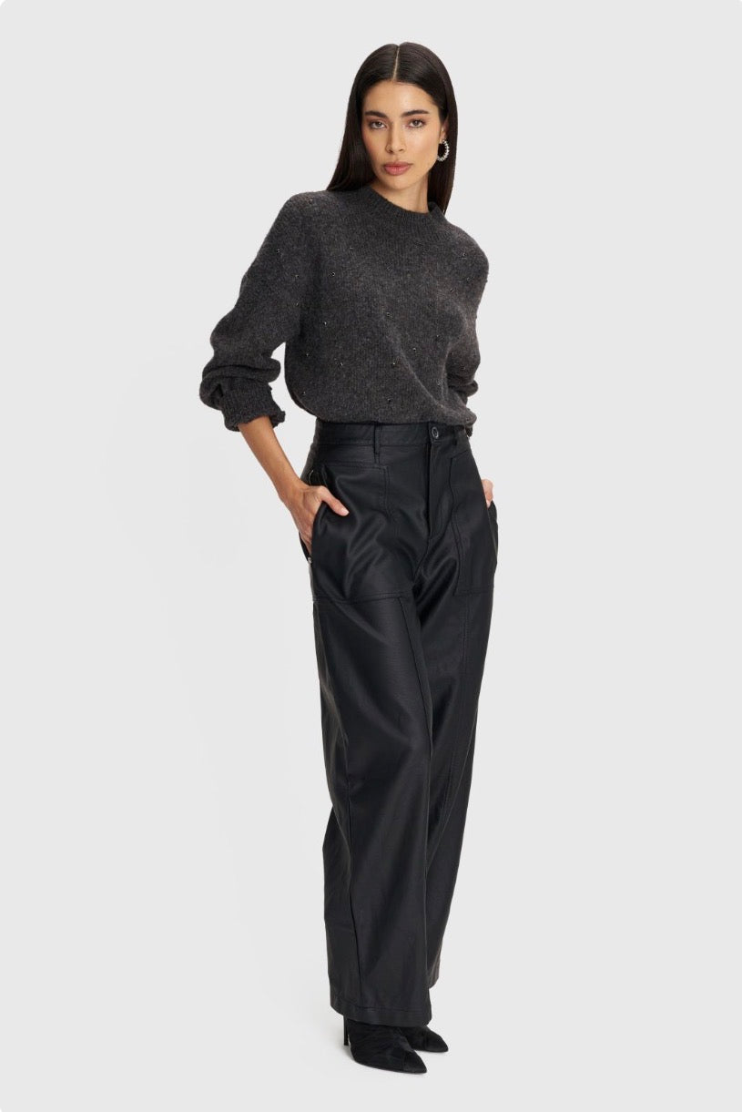 ALE - Pantallona lekure te zeza me prerje te drejte