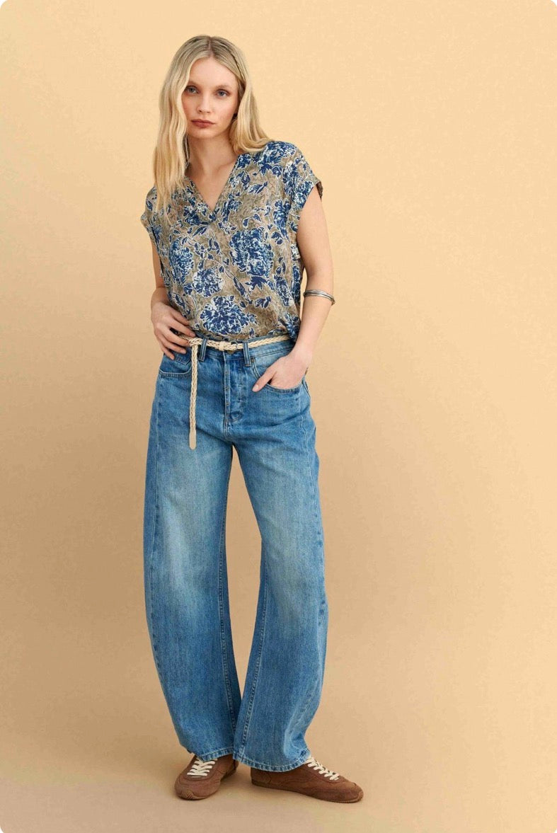 attrattivo - Bluze me jake V dhe printe shumengjyreshe