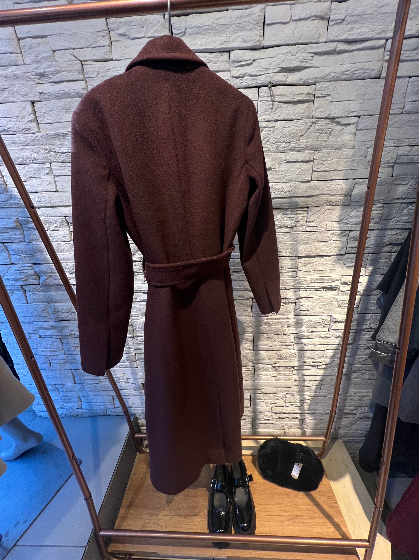 Passager - Pallto e gjate bezhe, e zeze dhe vishnje