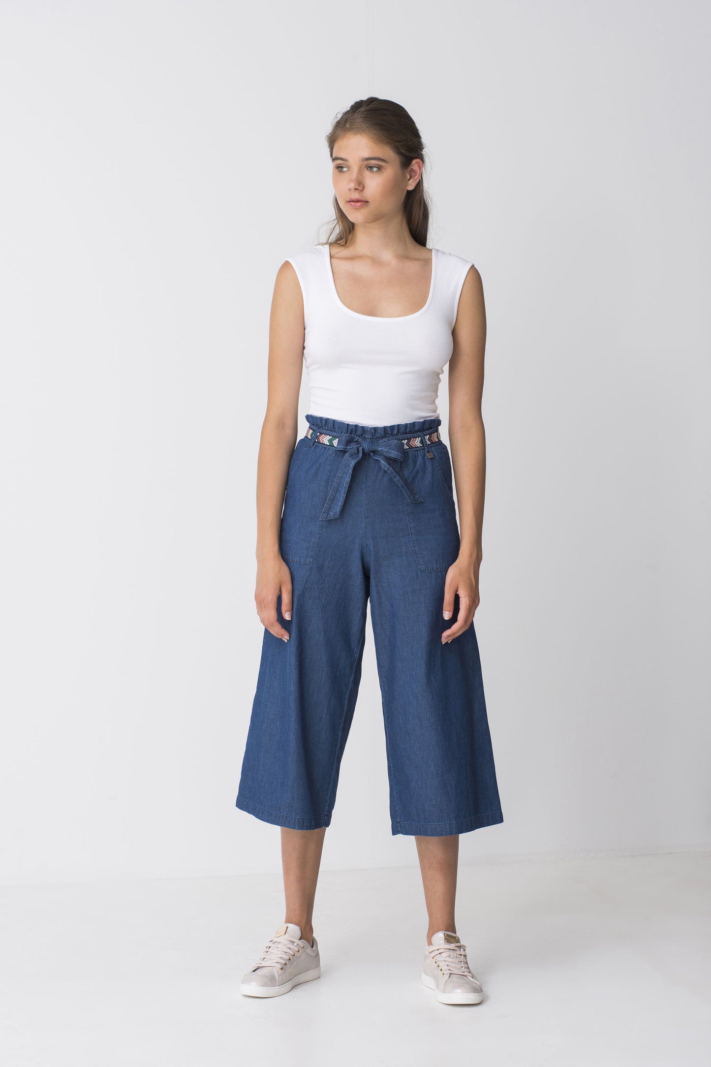 attrattivo - Pantallona blu trecerekshe